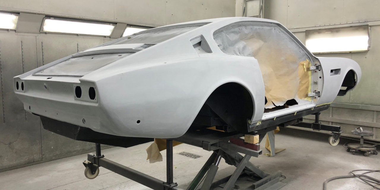 Aston Martin DBS spuitplamuur naschuren