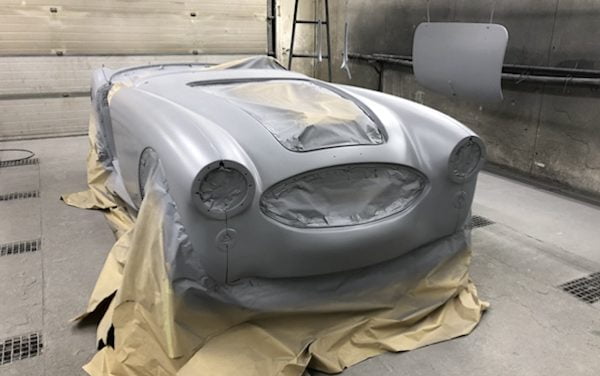Austin Healey staat in de grondverf.