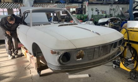 Lancia Fulvia binnen om te spuiten