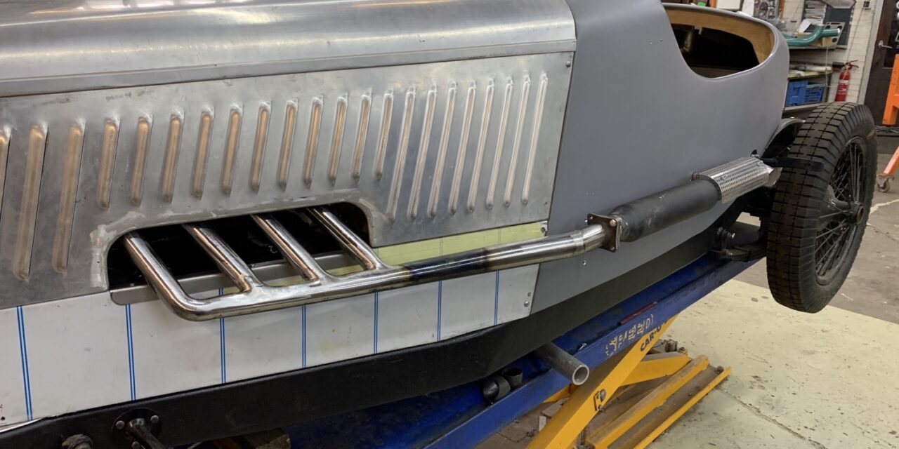 Riley 12/4 uitlaat gemaakt