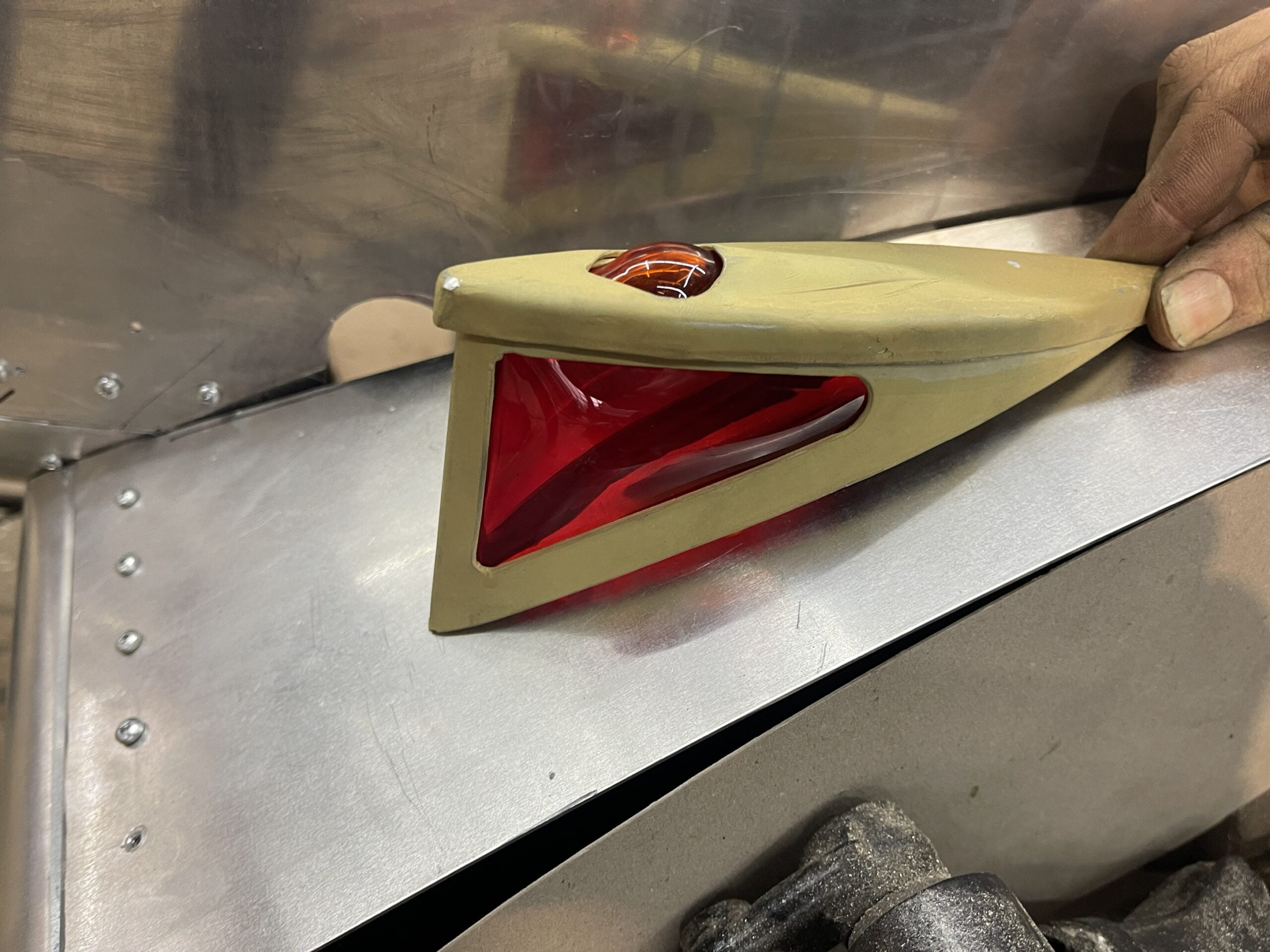 Bentley Bomber Special de achterlampjes.