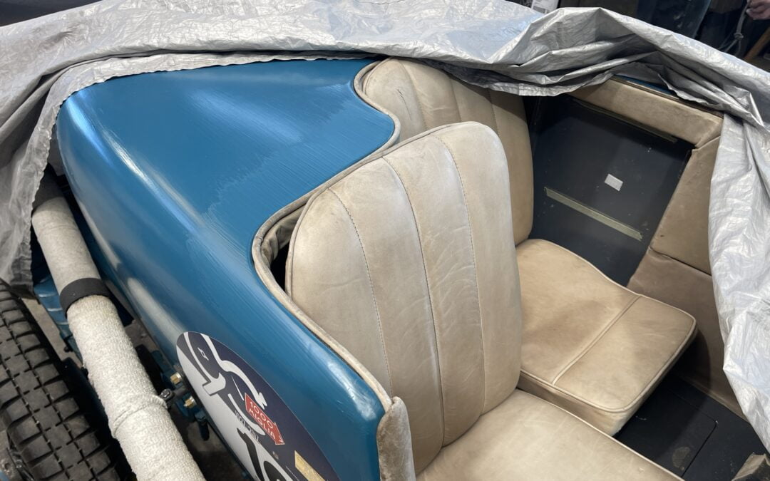 Zitgedeelte van de Bugatti aangepast.
