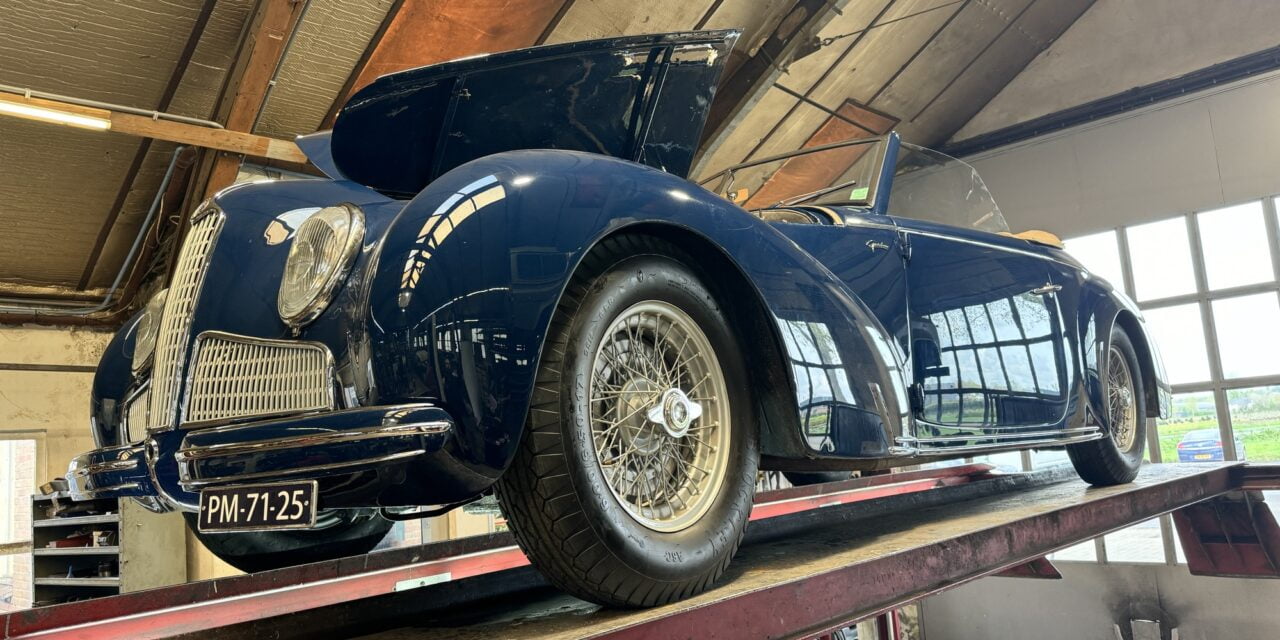 Alfa Romeo 6C 2500 klaar aan het maken voor de Mille Miglia